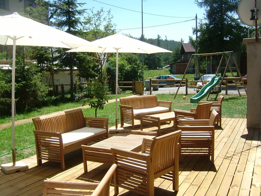 Adonis Le Chastellan Hotel